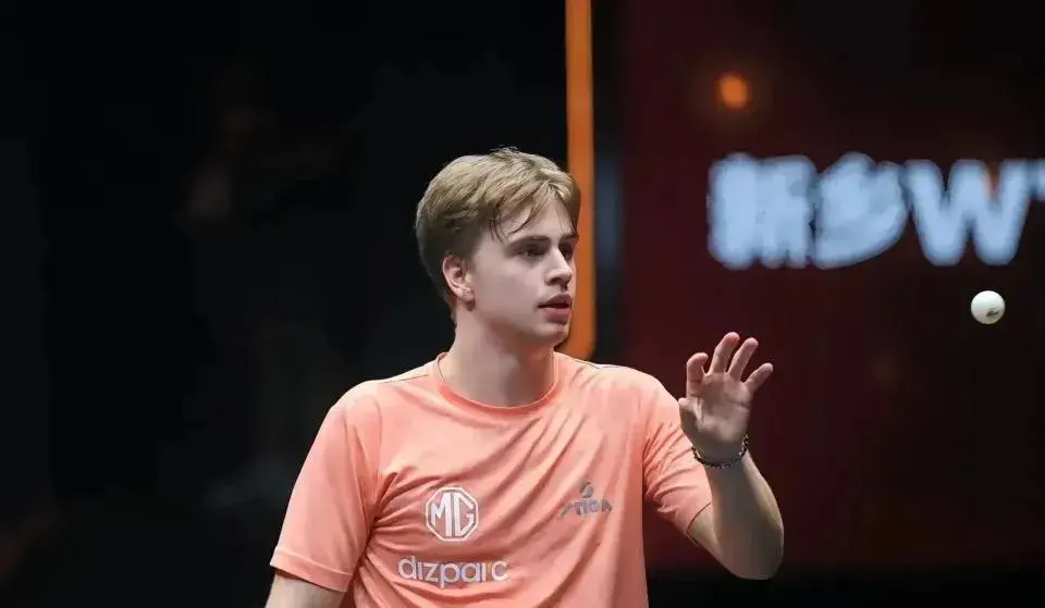 智和摘得, https